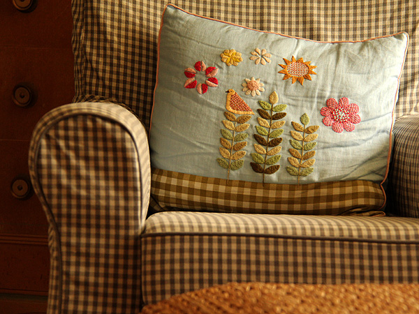 DahliaFieldPillow1