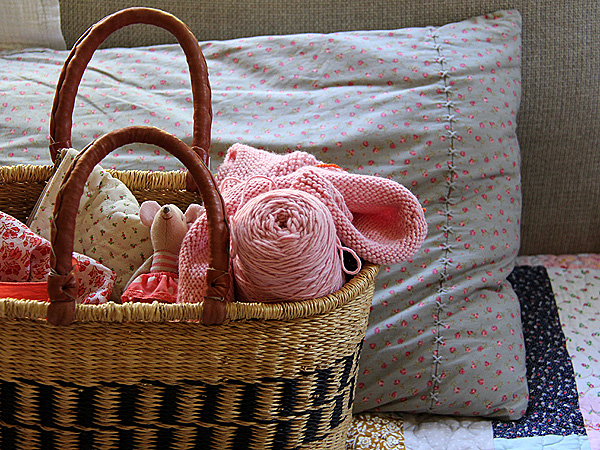 25Knitting2