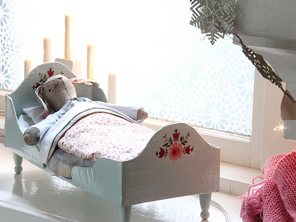 13BunnyBed2
