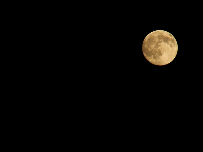 30Moon1