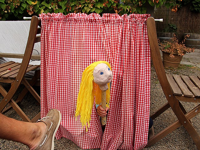 3PuppetShow2