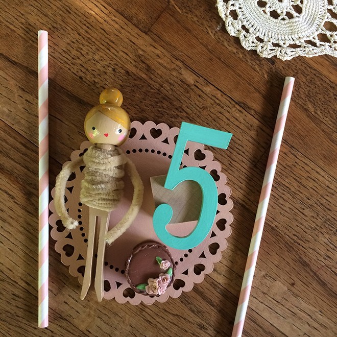 28CakeTopper9