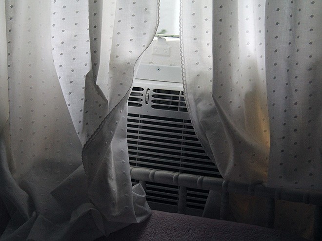 13Curtain1