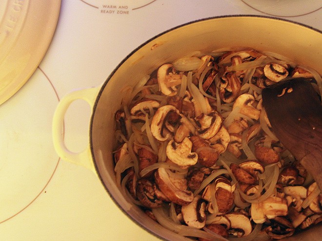 25MushroomSauce1